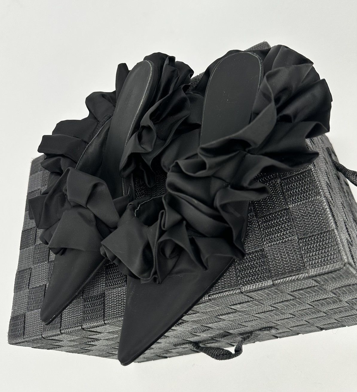 Maison Margiela MM6 Ruffles Satin Black Sandals