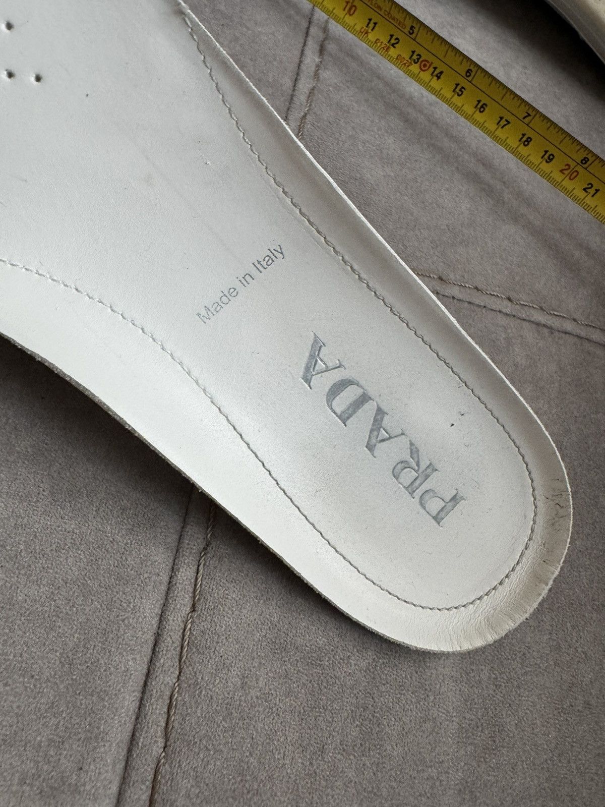 Prada Prada men sneakers SZ UK8 study insole measurements in photo Size US 9.5 / EU 42-43 - 19 Thumbnail