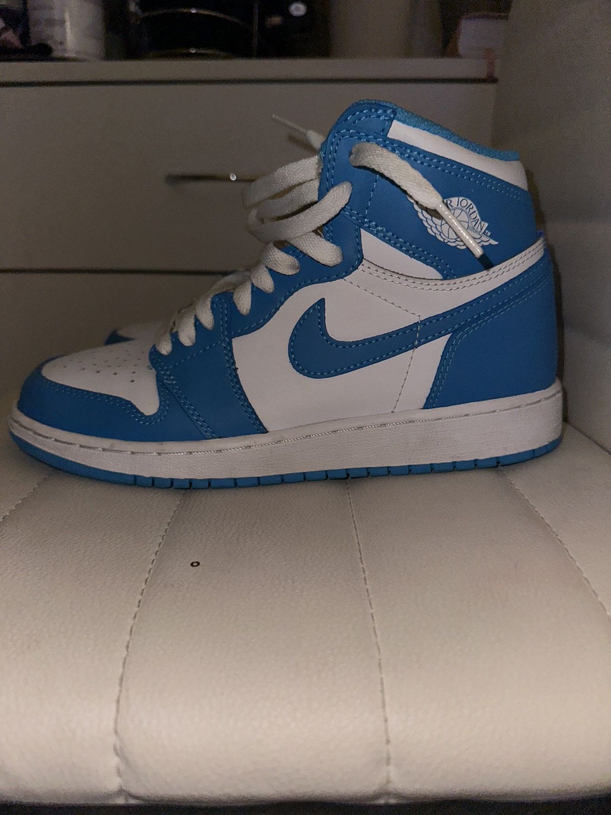 Vintage UNC Jordan Retro 1 Size US 5.5 / IT 35.5 - 6 Thumbnail