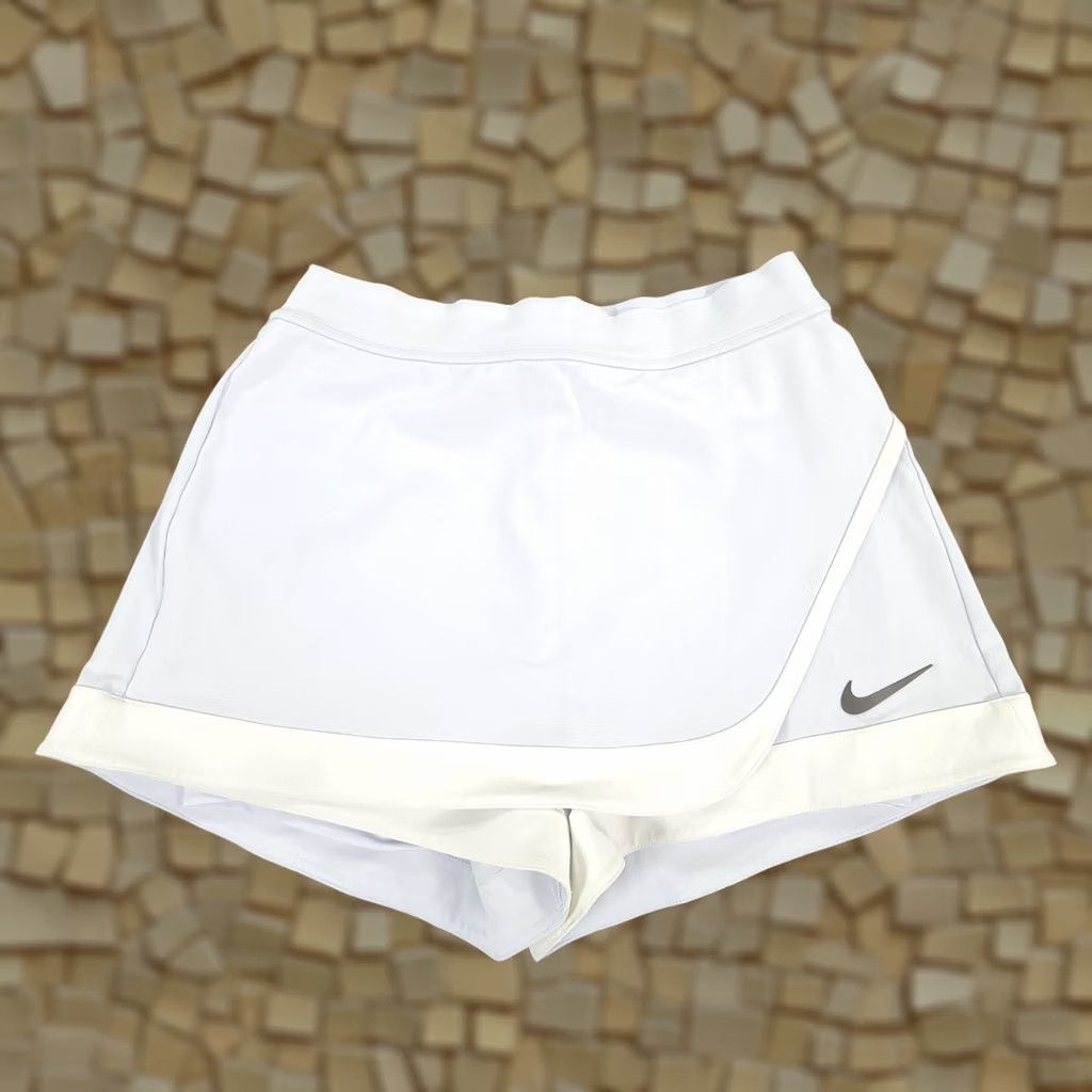 Nike Nike Womens Tennis Skort Medium Lilac Asymetric Court Slam Short FZ6503 085 M Purple Moisture Wicking Machine Washable Activewear Tennis Womens Size 32" / US 10 / IT 46 - 1 Thumbnail