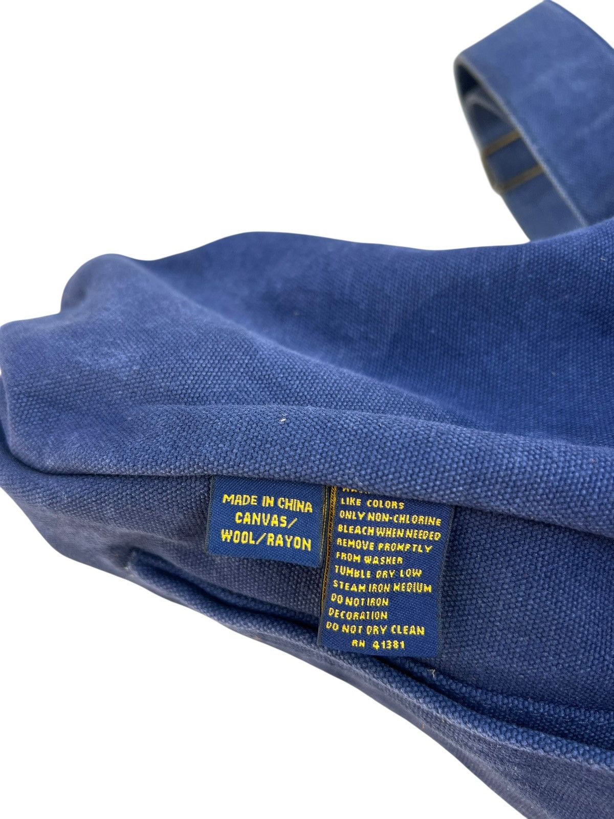 Rugby Ralph Lauren Ralph Lauren Rugby Fade Patina Duck Canvas Messenger Bag Size ONE SIZE - 25 Thumbnail