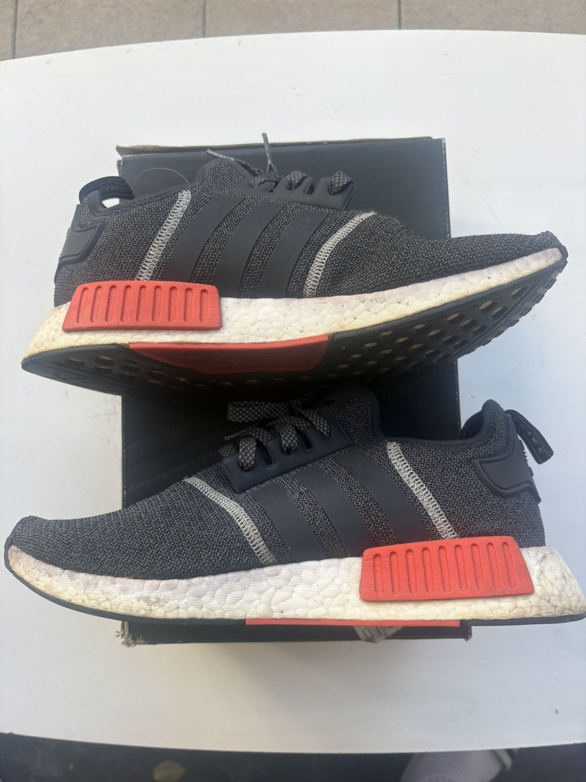 Adidas Adidas NMD R1 Size US 9 / EU 42 - 2 Thumbnail