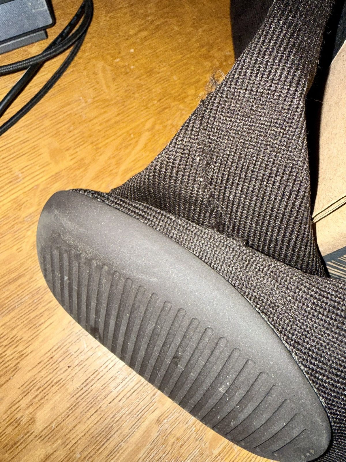 Yeezy Size 3 - YZY Pods (US Mens 11-13) Size US 11 / EU 44 - 9 Thumbnail