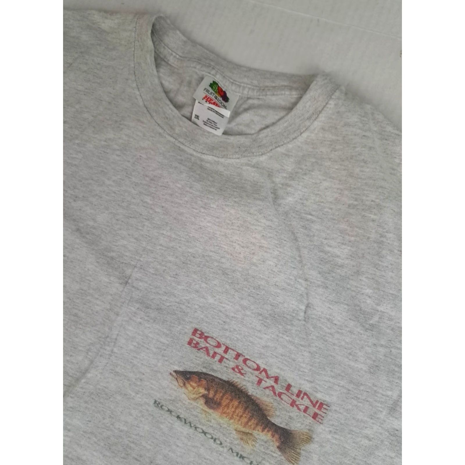 Fruit Of The Loom VINTAGE Fruit of the Loom T-Shirt Rockwood MI 2XL Gray Fish Print Canvas Cotton Crew Neck Short Sleeve Unisex Adults Summer Spring Fall Winter 1980s Size US XXL / EU 58 / 5 - 3 Thumbnail