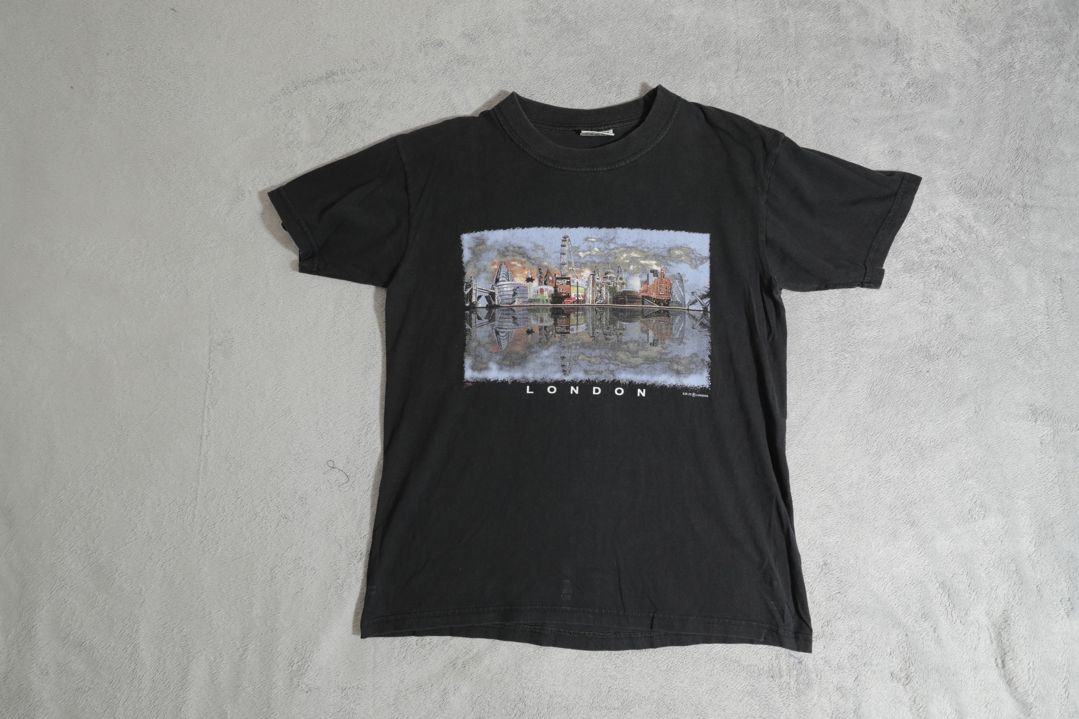 Other Zip-It London Skyline Shirt (S) Size US S / EU 44-46 / 1 - 3 Thumbnail