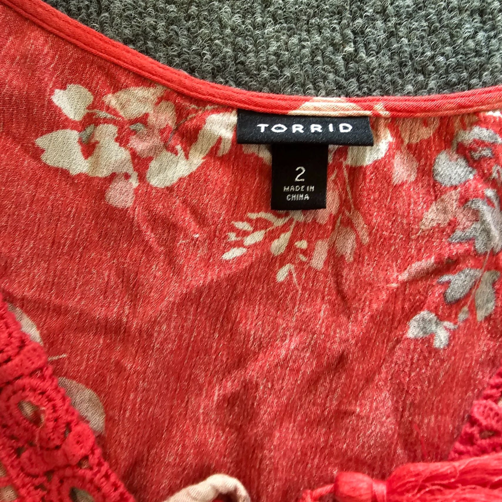 Torrid Torrid Top Shirt Womens 2X Orange Floral Crochet Boho Bell Sleeve V Neck Casual Size XXL / US 16-18 / IT 52-54 - 3 Thumbnail