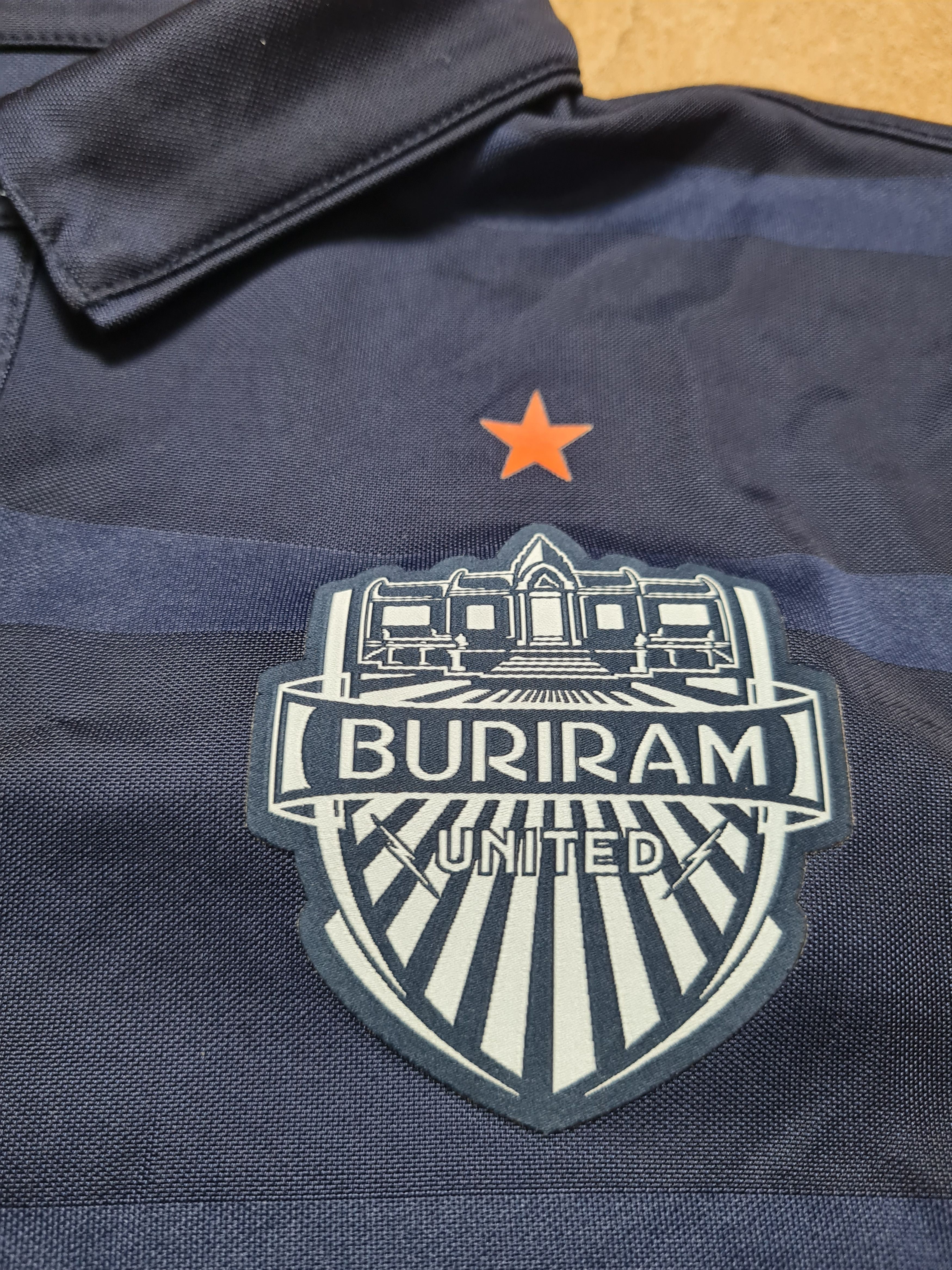 Other Football Jersey Buriram United FC Thailand Thai League 2017 Size US M / EU 48-50 / 2 - 17 Thumbnail