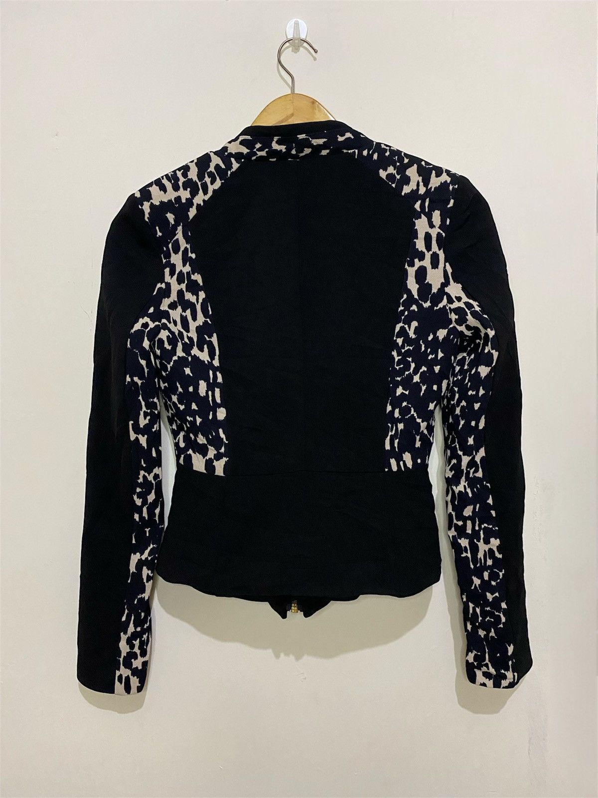 If Six Was Nine × Japanese Brand × Le Grande Bleu (L.G.B.) Vintage Japanese Brand Cheetah Pattern Jacket Unbrand Size S / US 4 / IT 40 - 2 Thumbnail