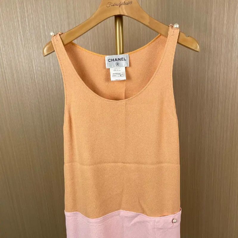 Chanel Chanel Beige Silk Women's T-Shirt 0089 Size M / US 6-8 / IT 42-44 - 1 Thumbnail