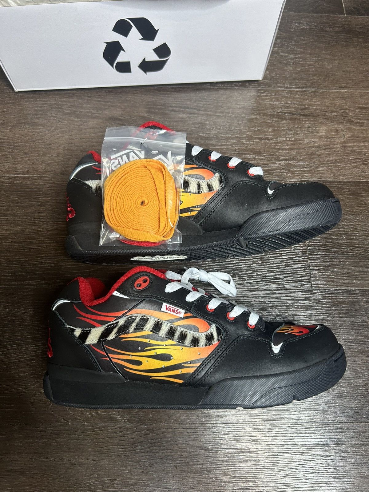 Gallery Dept. × Vans Gallery Dept Vans Rowley XLT Flames Size US 11 / EU 44 - 3 Thumbnail