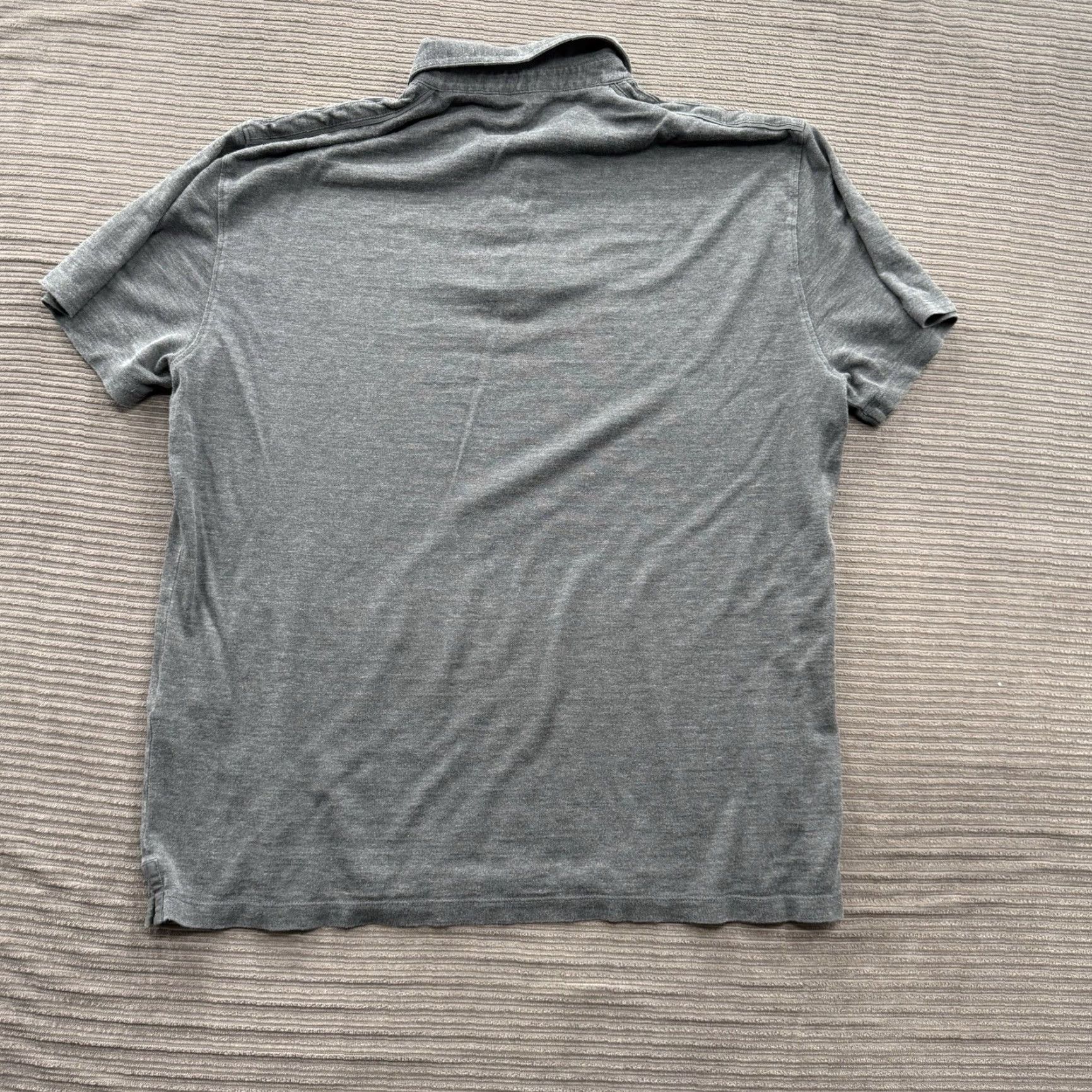 John Varvatos John Varvatos Polo Shirt Men XL Gray Silk Blend Golf Preppy Designer Shirt Short Sleeve Mens Polo Golfing Vintage No Size US XL / EU 56 / 4 - 2 Thumbnail