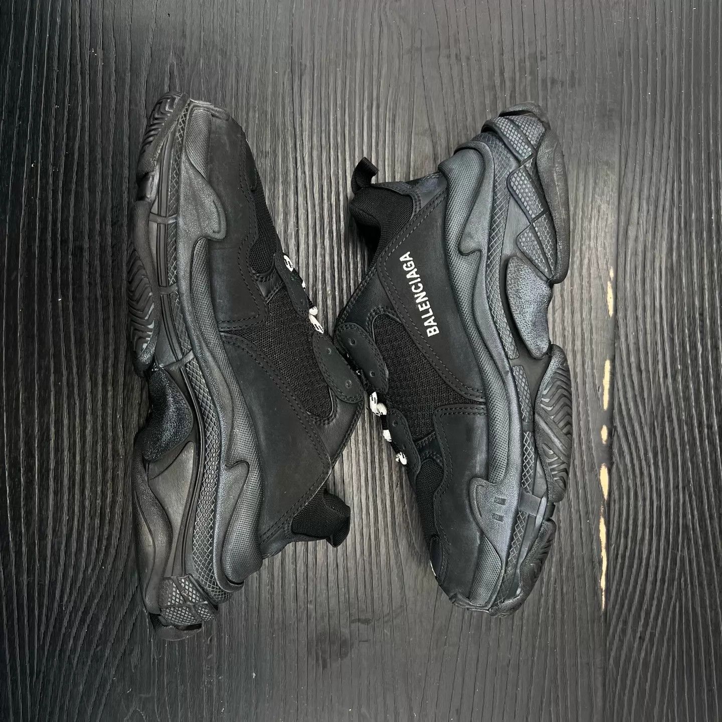 Balenciaga Balenciaga Triple S Black 39 Size US 6 / EU 39 - 2 Thumbnail