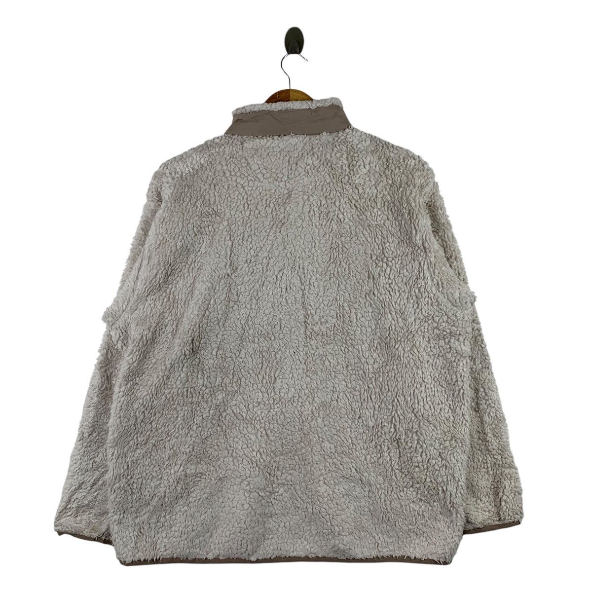 Uniqlo × White Mountaineering WHITE MOUNTAINEERING x UNIQLO Sherpa Fleece White Sweatshirt Size US M / EU 48-50 / 2 - 3 Thumbnail