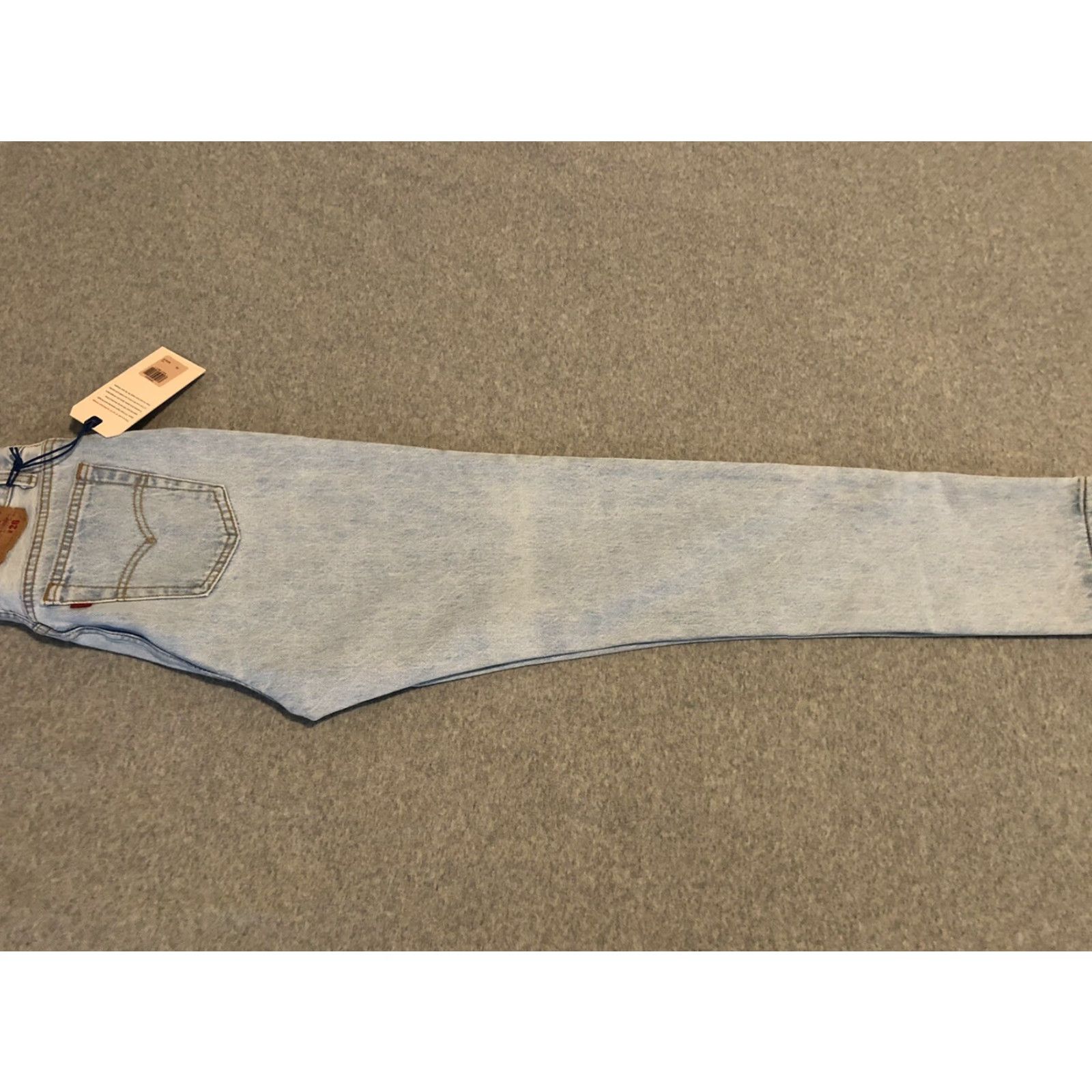 Levi's VINTAGE Levi's 501 Jeans Tapered Regular 26x31 Light Blue Denim Button Inseam 31 in Womens NWT Made in USA LVC Distressed 100% Cotton Jeans Size 26" / US 2 / IT 38 - 8 Thumbnail