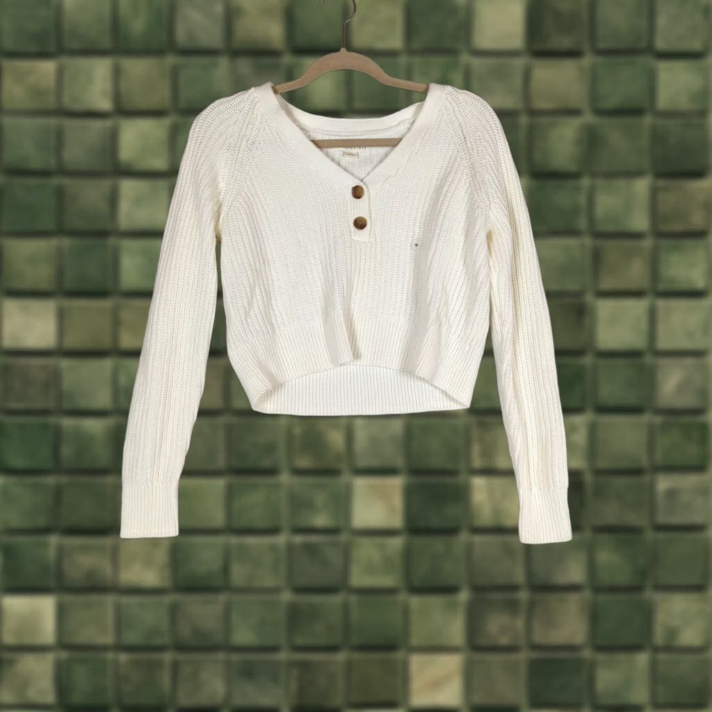 Aeropostale AEROPOSTALE Ivory White Cropped Long Sleeve Sweater Women M Slouchy Chunky Cardigan V-Neck Button Front Bohemian Preppy Casual Travel Size S / US 4 / IT 40 - 1 Thumbnail