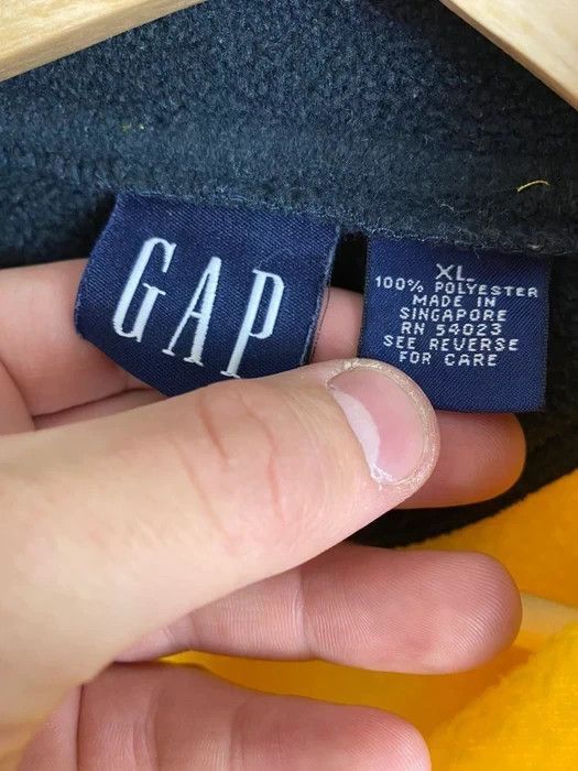 Gap × Vintage Vintage Crewneck Gap Fleece Zip-up Jacket Size US S / EU 44-46 / 1 - 1 Thumbnail