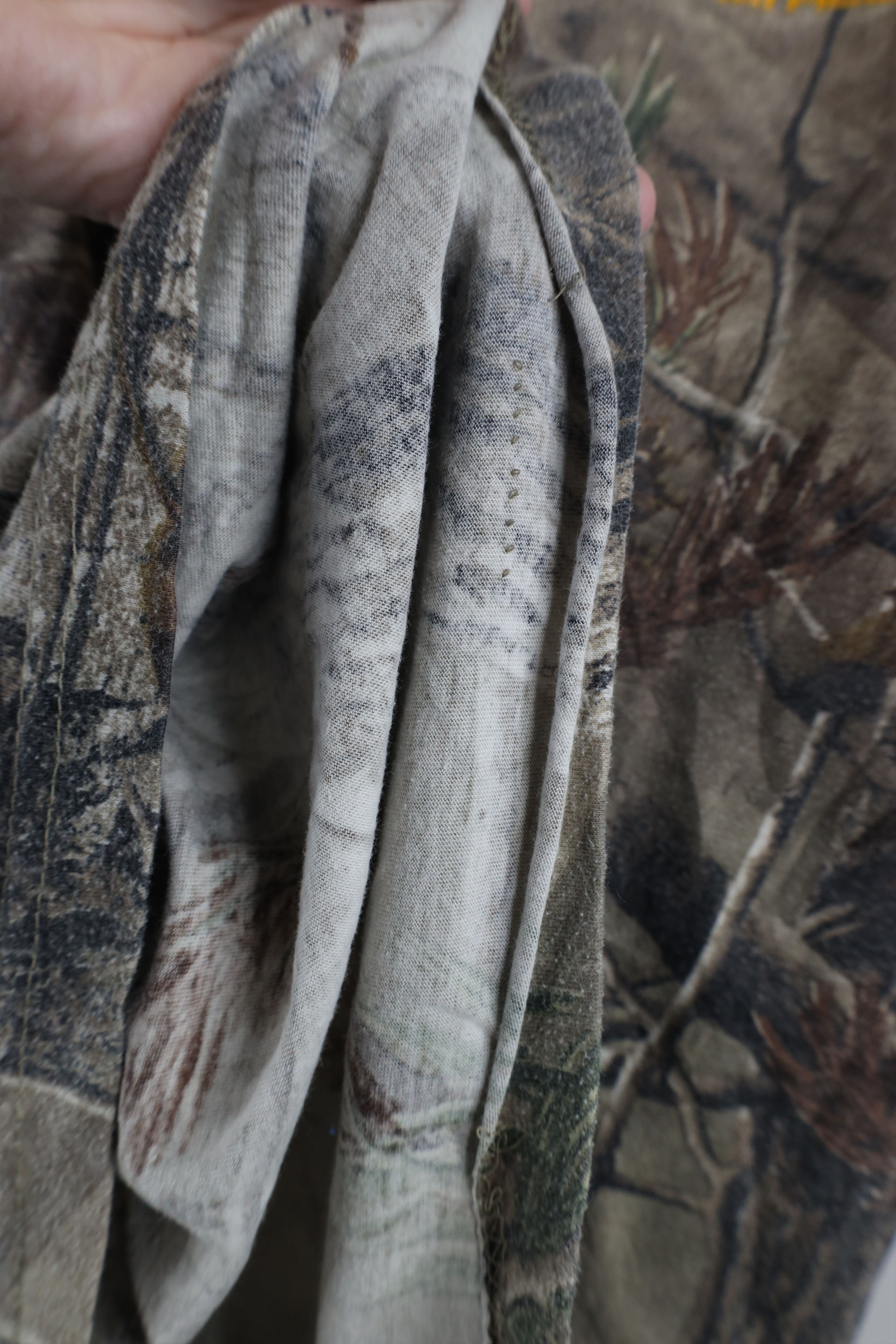 Vintage Vintage Streetwear Realtree Camouflage Short Sleeve T-Shirt Size US M / EU 48-50 / 2 - 6 Thumbnail