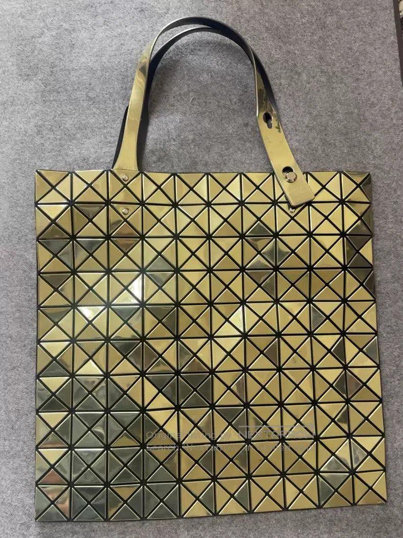 Issey Miyake Issey Miyake Gold Tote Bag Size ONE SIZE - 1 Thumbnail