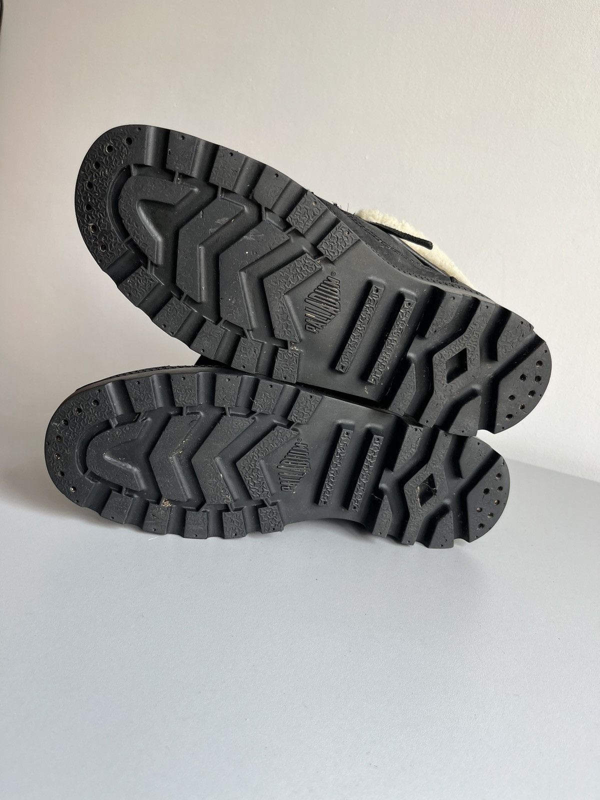 Neil Barrett Neil Barrett x Palladium AW11 shearling leather combat boots Size US 8 / EU 41 - 14 Thumbnail