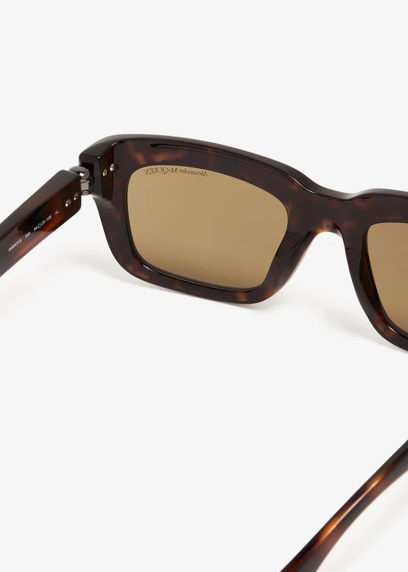 Alexander McQueen o1w1db10725 Size: OS/Floating Skull Sunglasses in Brown Size ONE SIZE - 4 Thumbnail