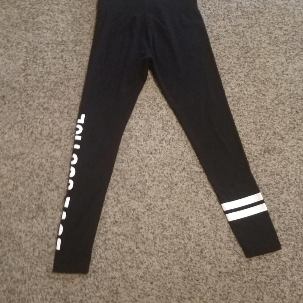Designer Justice Leggings Size 12 Size US 26 / EU 42 - 1 Thumbnail