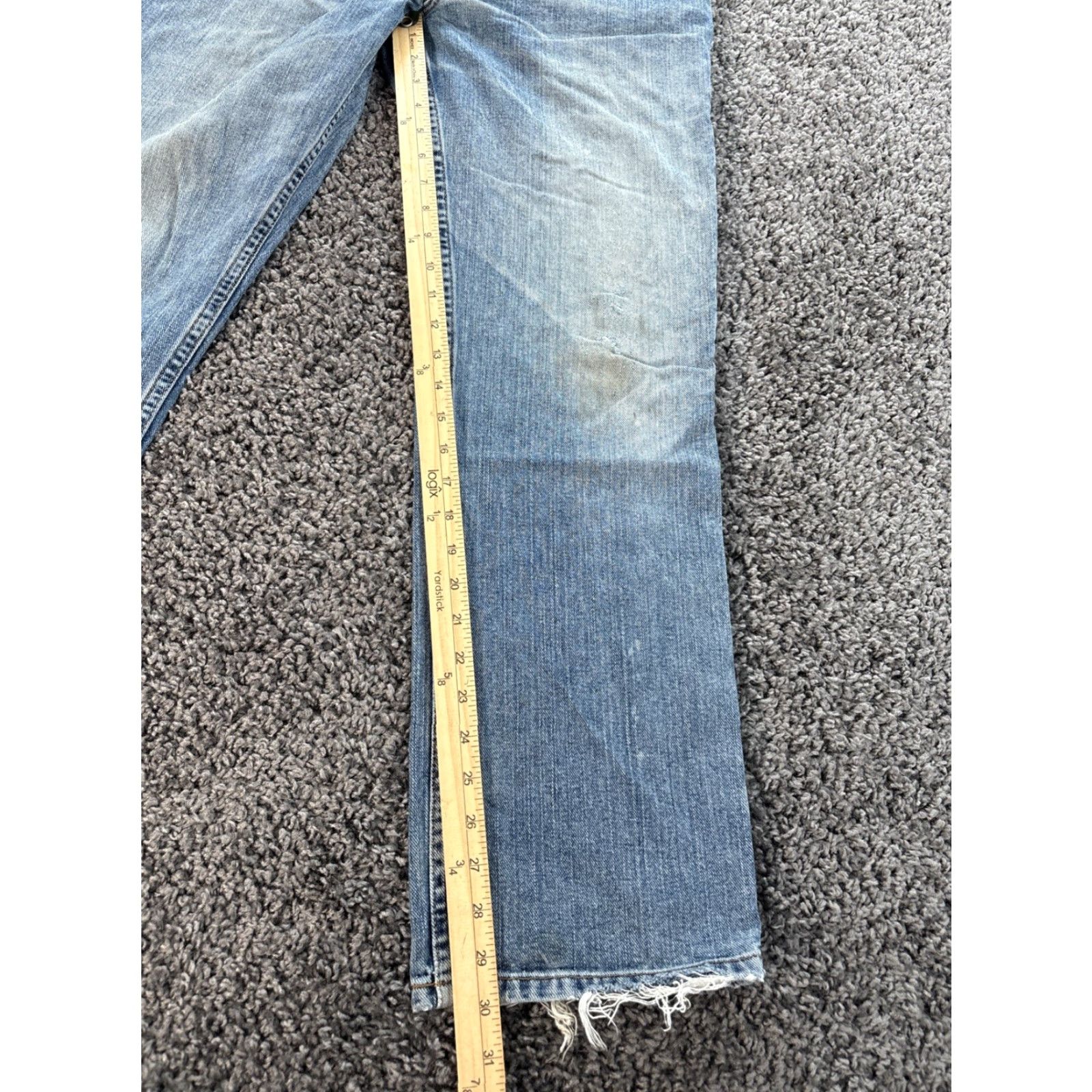 Tommy Hilfiger VINTAGE Tommy Hilfiger Jeans Mens 30x30 Relaxed Baggy Y2K Work Frayed Grunge Blue Denim Wide-Leg Mens Size US 30 / EU 46 - 2 Thumbnail