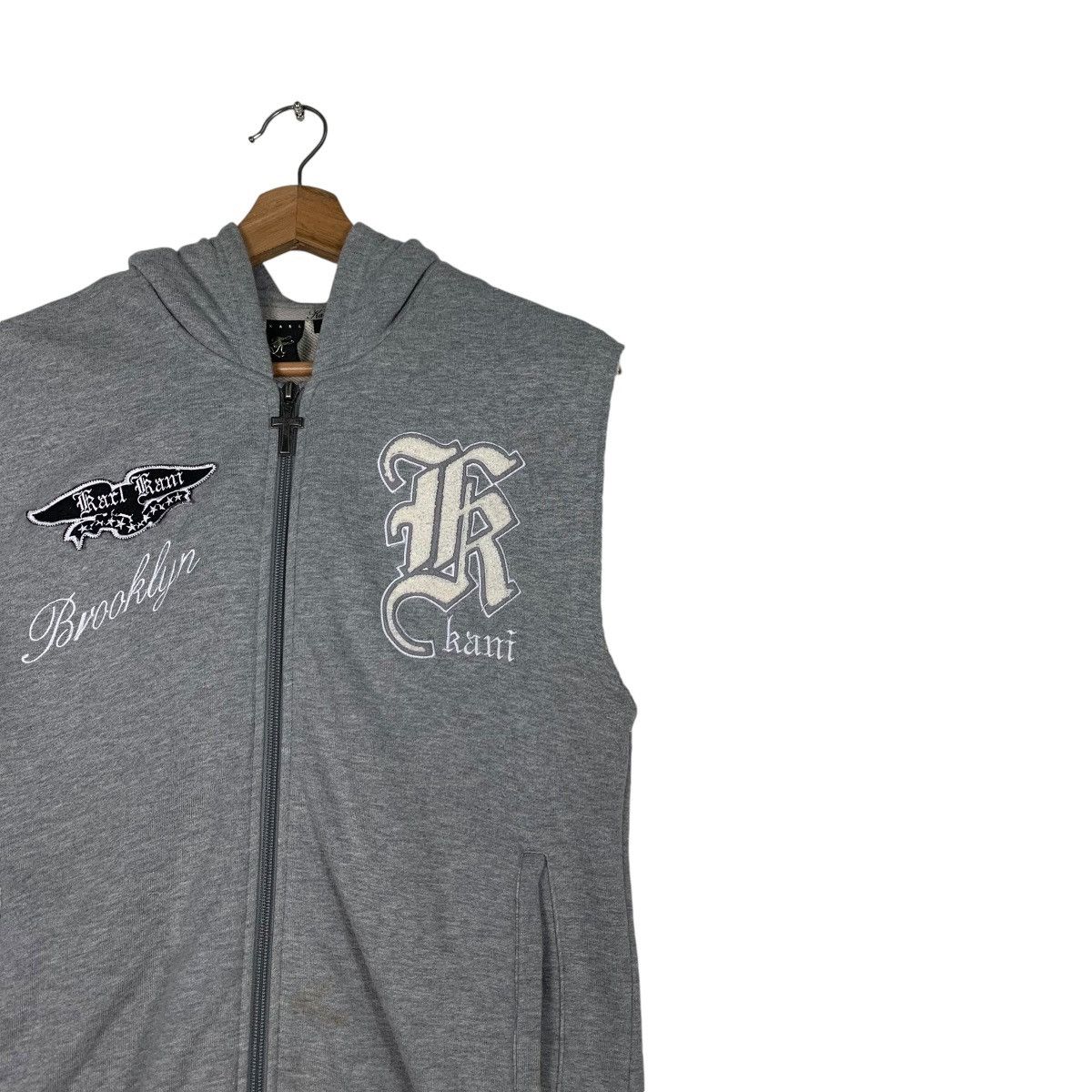 Karl Kani KARL KANI Embroidery Big Logo Sleeveless Hoodies #1244-C56 Size US M / EU 48-50 / 2 - 5 Thumbnail