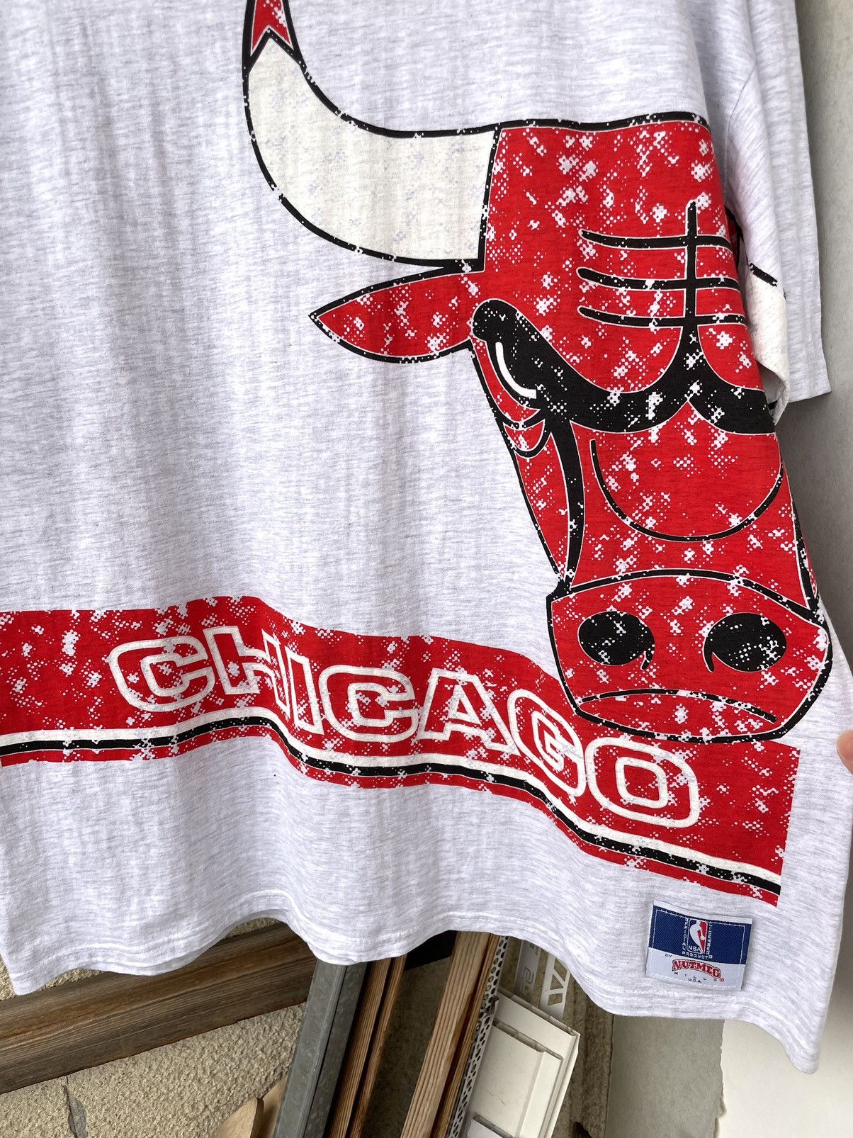 NBA Vintage 90s Chicago Bulls Nutmeg NBA Over Print T-Shirt Size US XL / EU 56 / 4 - 8 Thumbnail