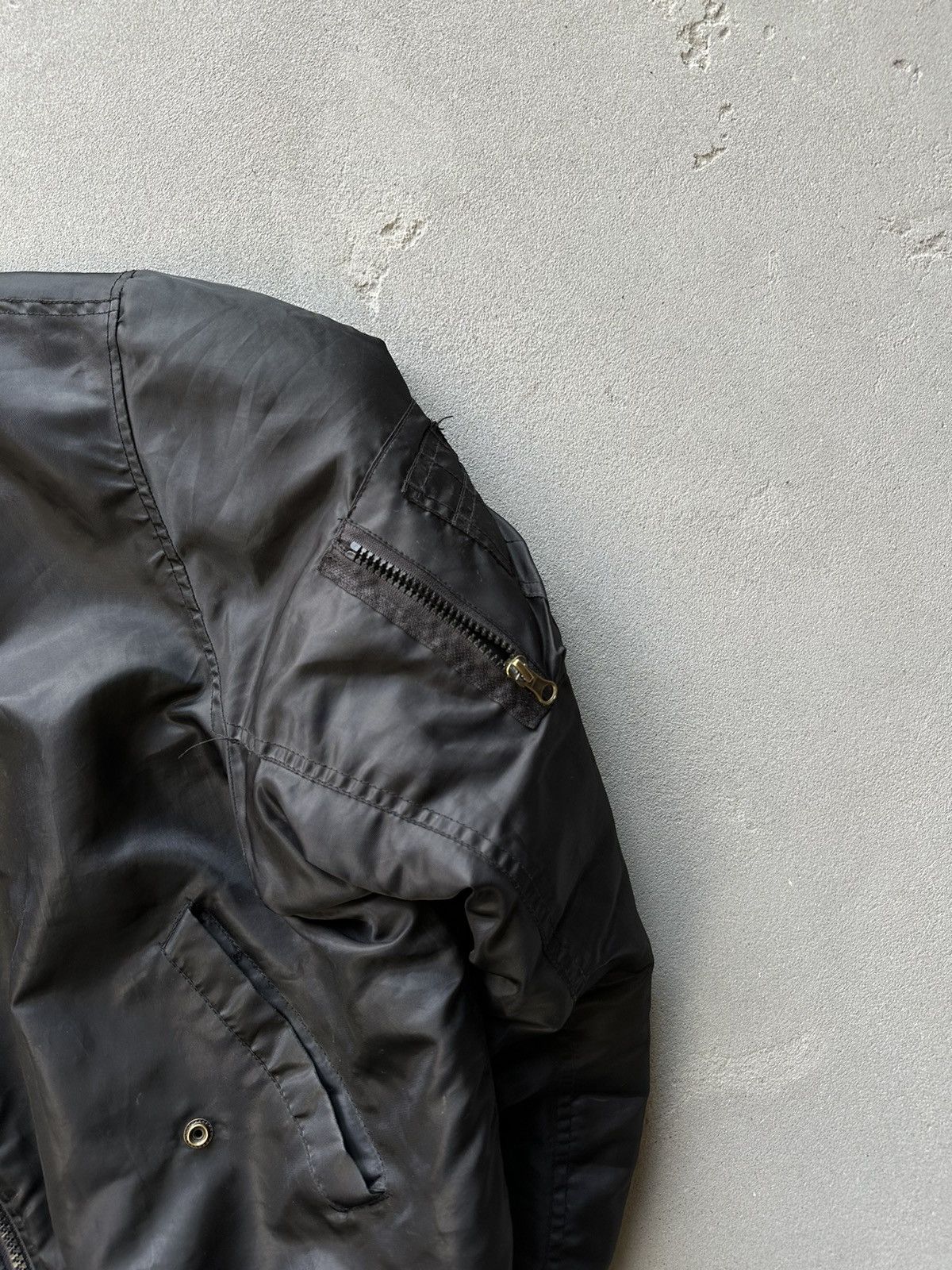 Vintage Vtg 90s USAF RT Industries M1 Reversible Bomber Jacket M Size US M / EU 48-50 / 2 - 5 Thumbnail