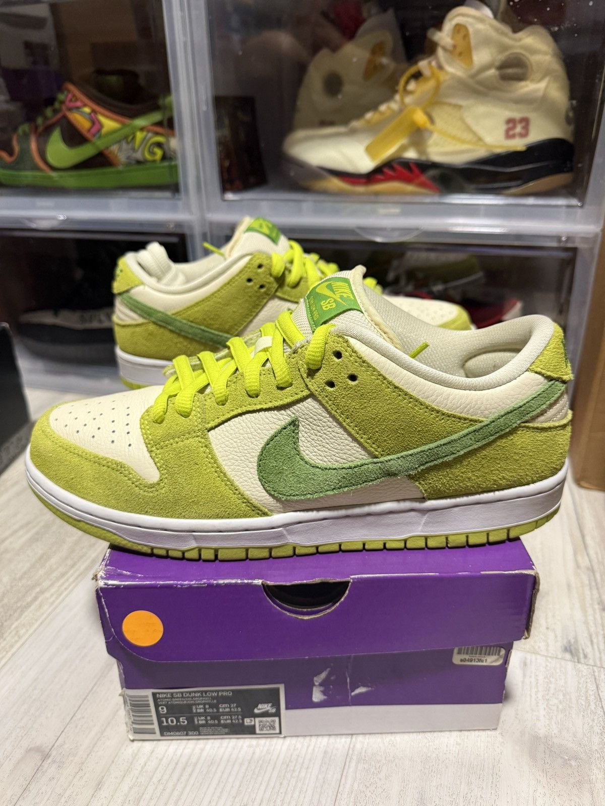 Nike SB Nike SB Dunk Low Pro Green Apple Size US 9 / EU 42 - 1 Thumbnail