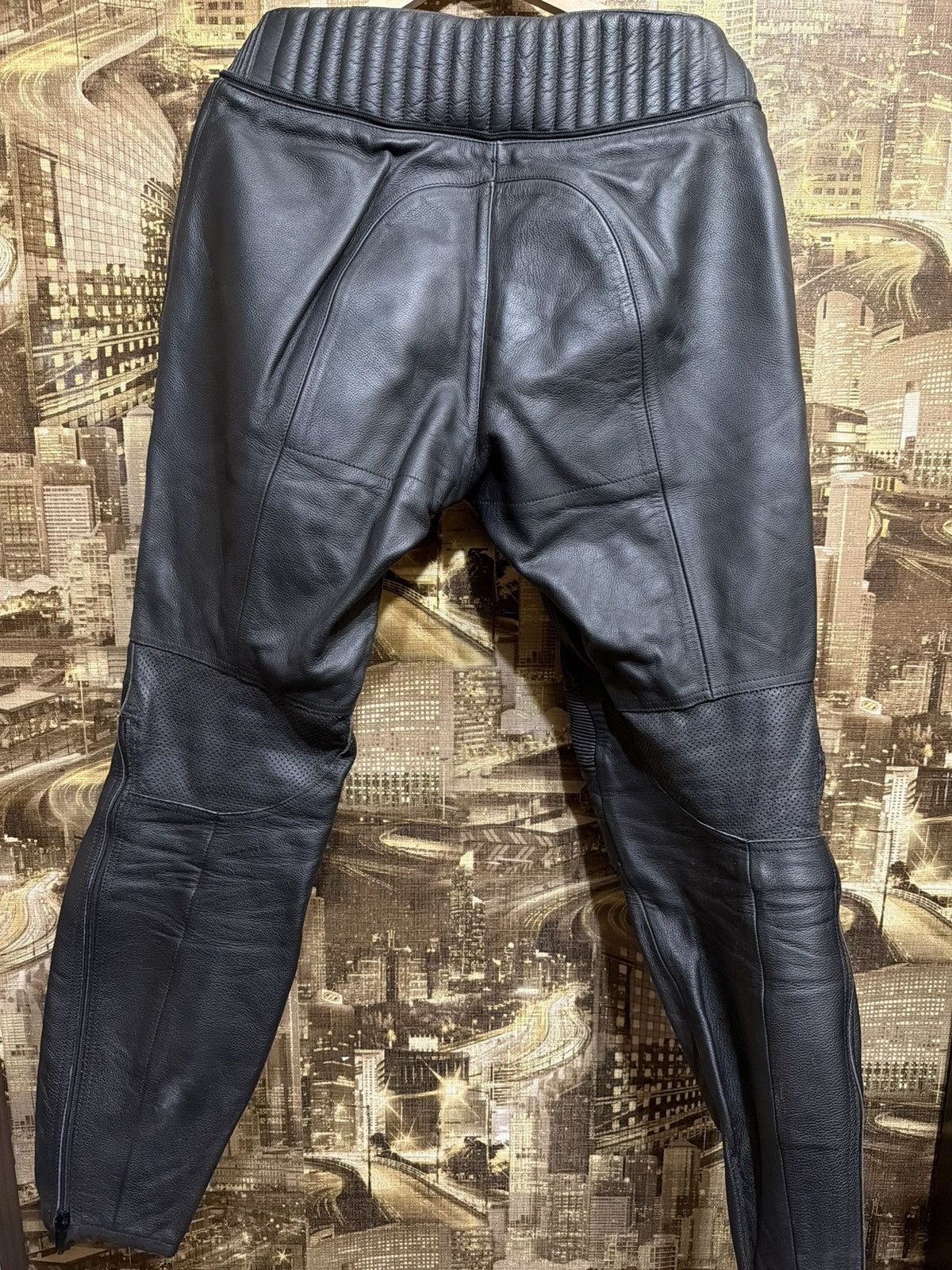 Dainese Dainese Delta 4 Leather Motorcycle Motobike Pants Men's XL Size US 34 / EU 50 - 12 Thumbnail
