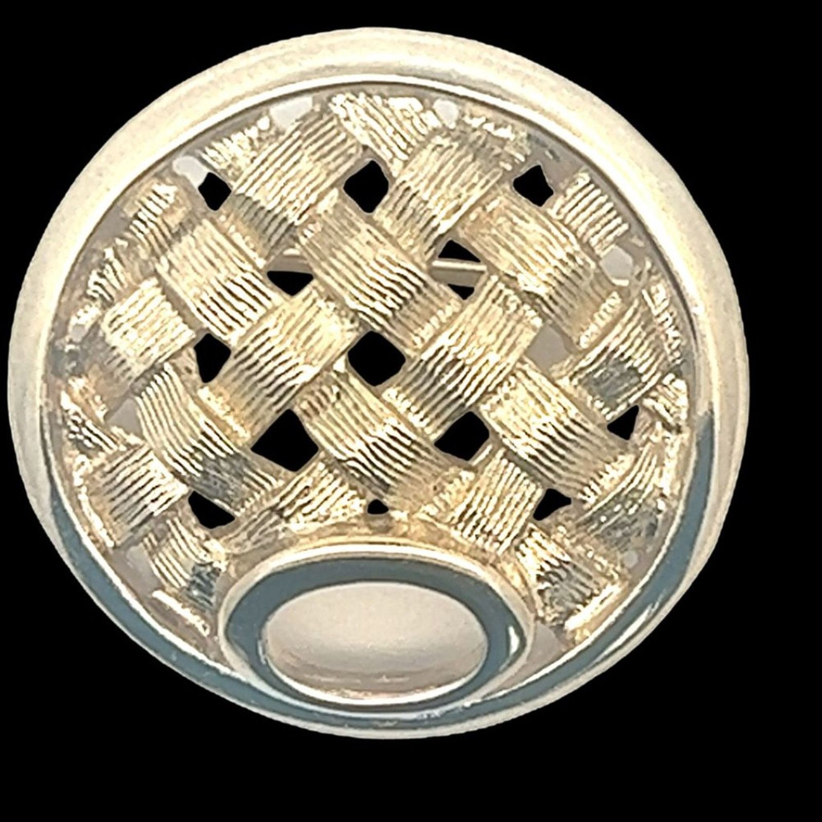 & Other Stories Vintage Signed - Sara Coventry Basket Weave Shield Brooch Size ONE SIZE - 1 Thumbnail