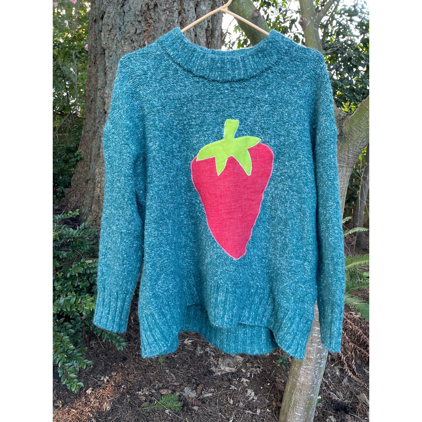 Handmade Small Upcycled Blue Knit Strawberry Applique Sweater Size S / US 4 / IT 40 - 3 Thumbnail