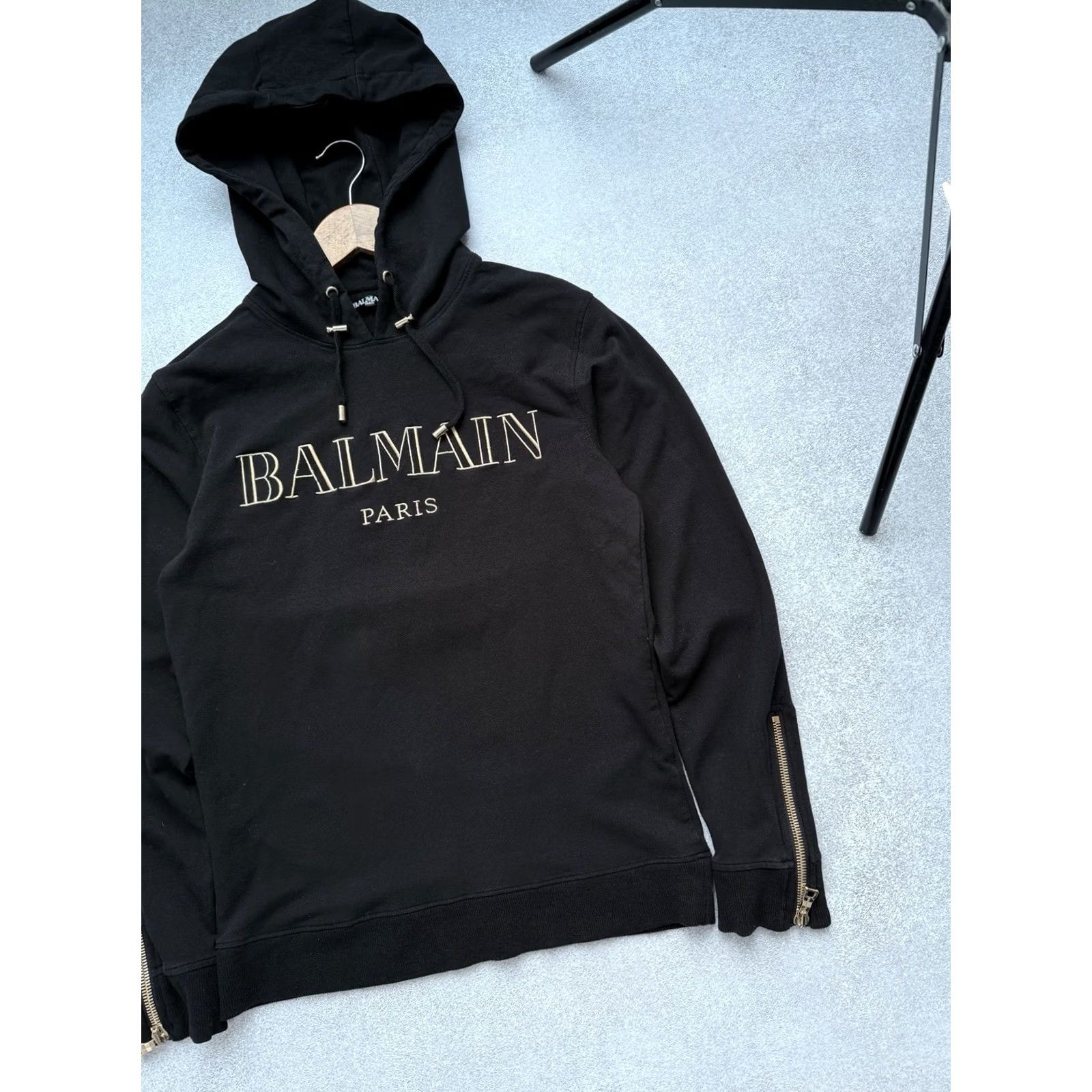 Balmain VINTAGE Balmain Hoodie Pullover Zip Big Logo Gold Black Hooded Luxury Size S Size US S / EU 44-46 / 1 - 3 Thumbnail