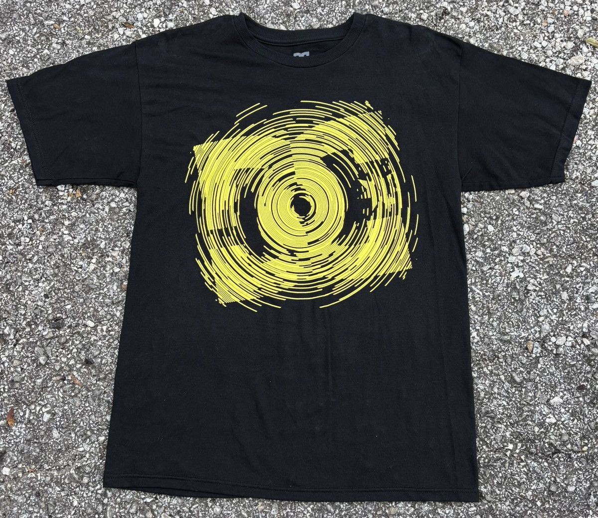 Other Y2K Skateboarding Men's DC Shoe Co Yellow Logo Size US M / EU 48-50 / 2 - 1 Preview