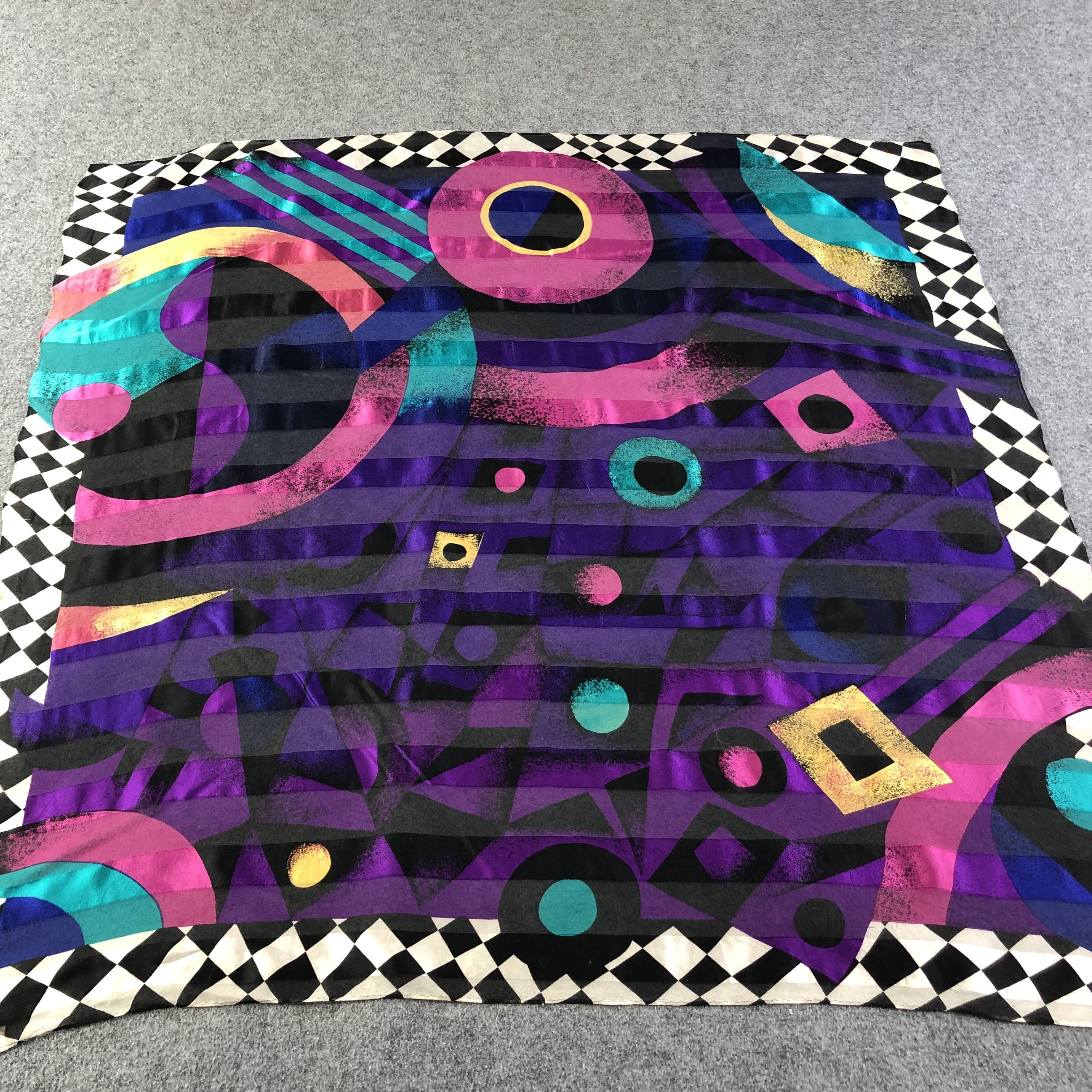 Japanese Brand Abstract Design Slit Thread Silk Scarf M749 Size ONE SIZE - 1 Thumbnail