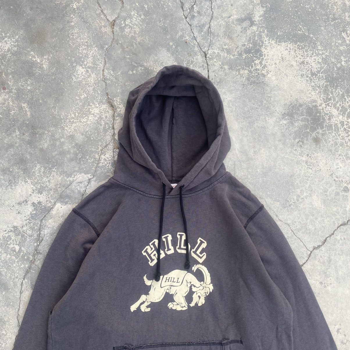 Champion Vintage Champion Hill Faded Black Hoodie Size US L / EU 52-54 / 3 - 2 Thumbnail