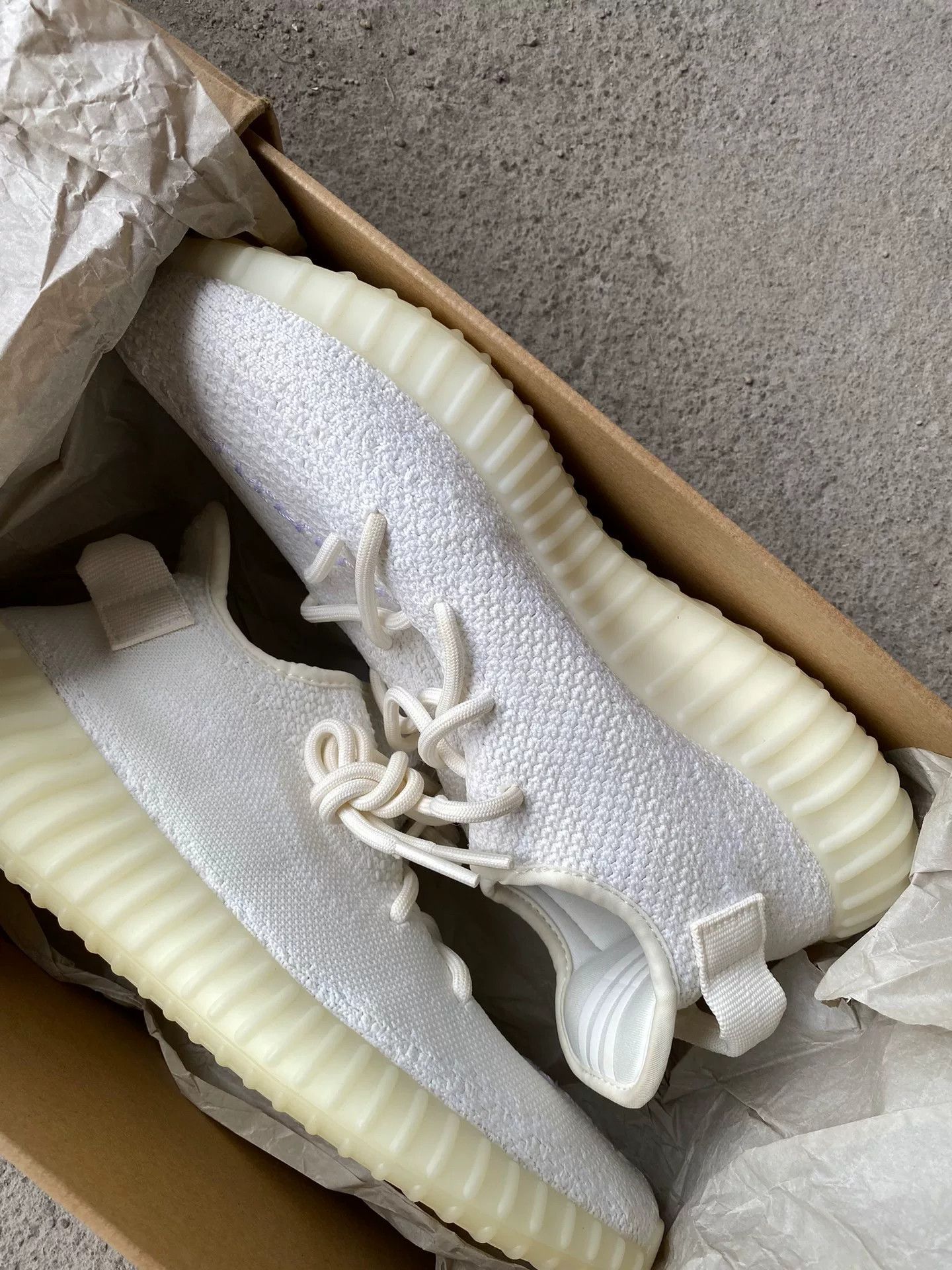 Adidas Adidas YEEZY350 White Lowtop Sneakers 42 Men Size US 9 / EU 42 - 1 Thumbnail