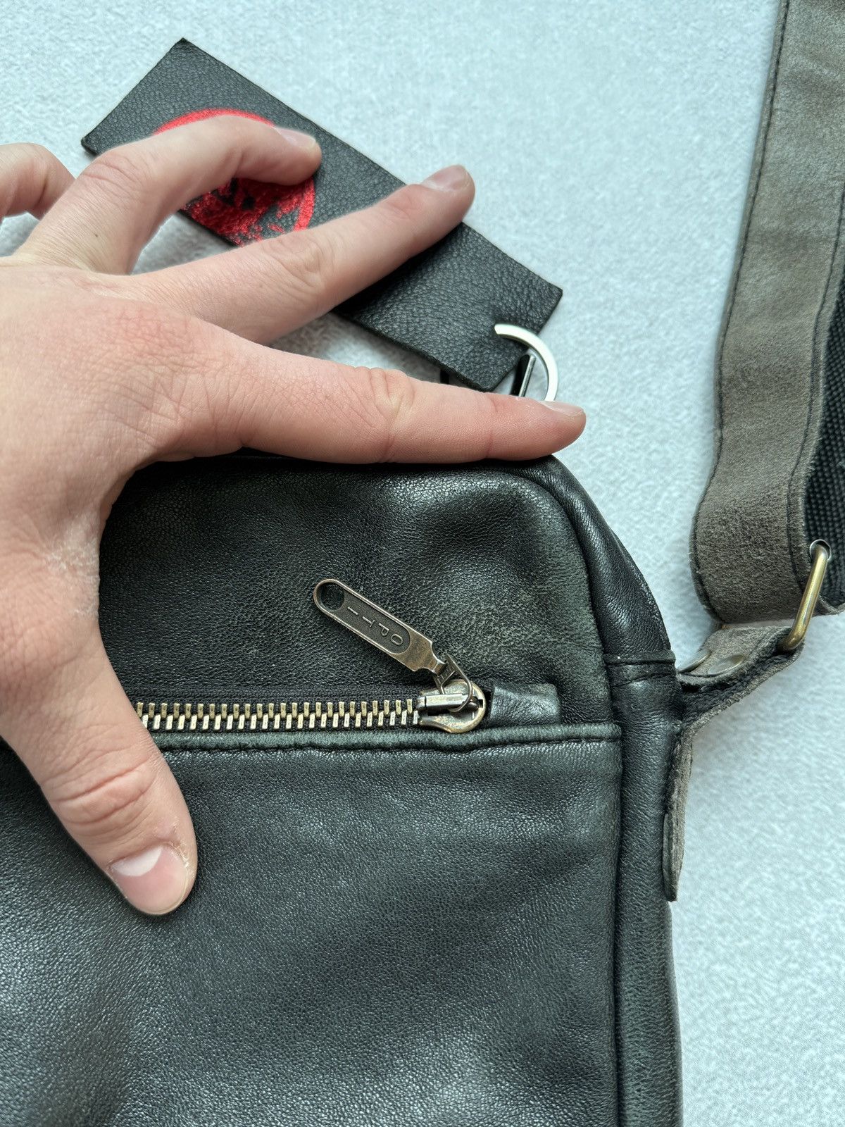 Diesel Vintage Diesel Reversible Messenger Bag Leather Black Men’s Size ONE SIZE - 10 Thumbnail