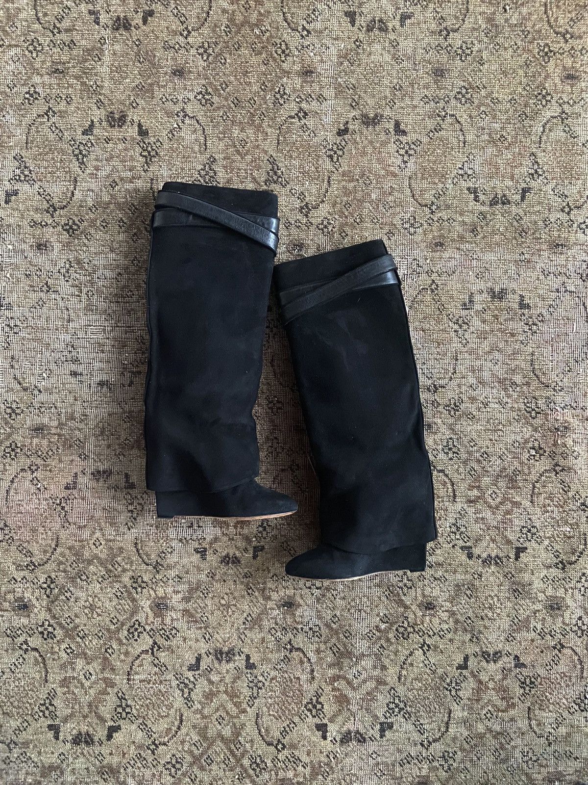 Givenchy Givenchy suede Shark boots Size US 8 / IT 38 - 2 Thumbnail