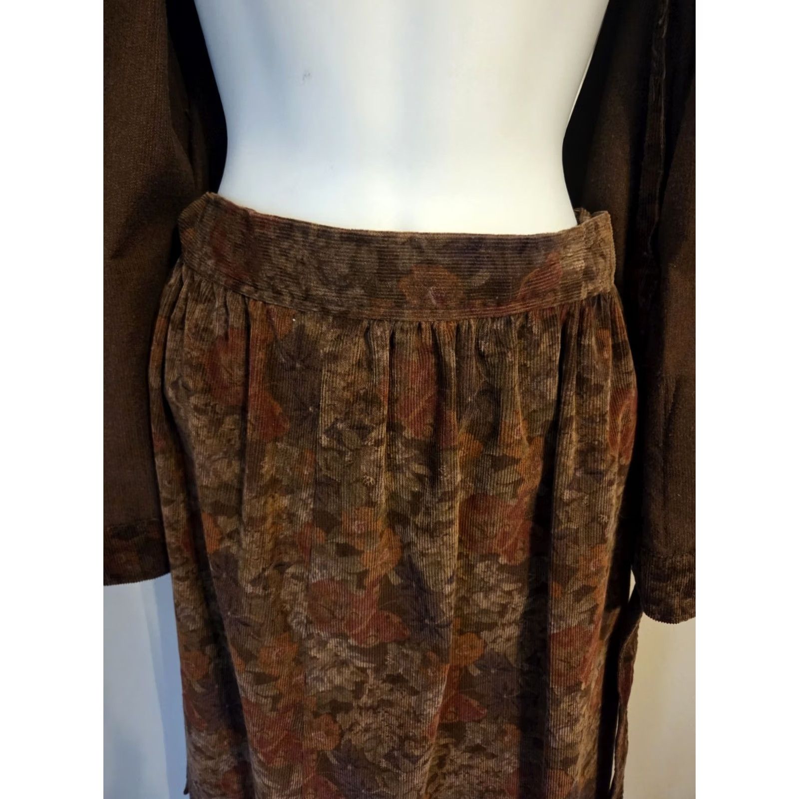 Vintage VINTAGE 70s Floral Corduroy 2 Pc Suit Wrap Skirt Jacket L Size 36" / US 14 / IT 50 - 3 Thumbnail