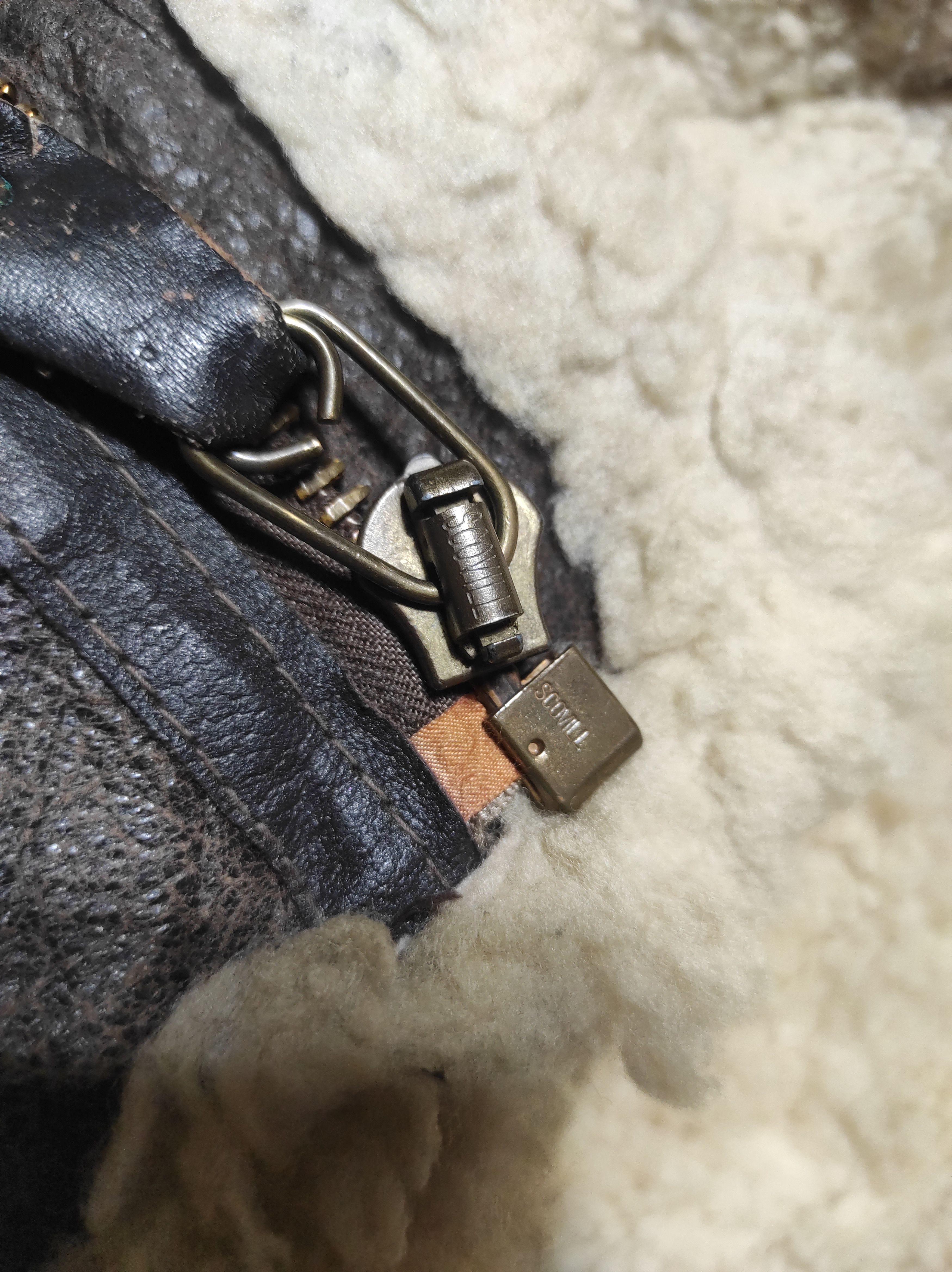 Beautiful AVIREX Type B-3 Flight Bomber Jacket