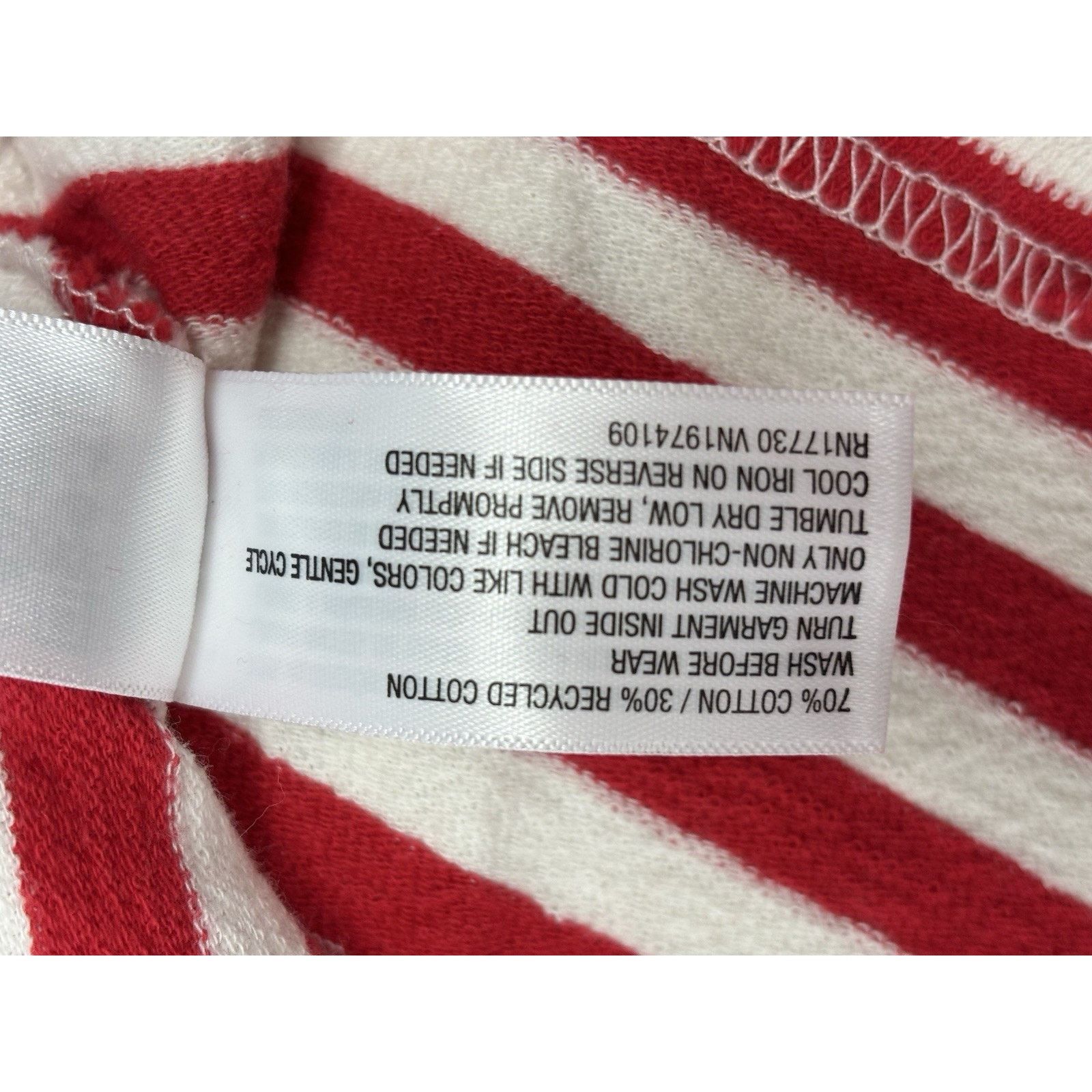 Target Basics NWT Universal Thread Red White Striped LS Boat Neck TShirt S Size S / US 4 / IT 40 - 6 Thumbnail