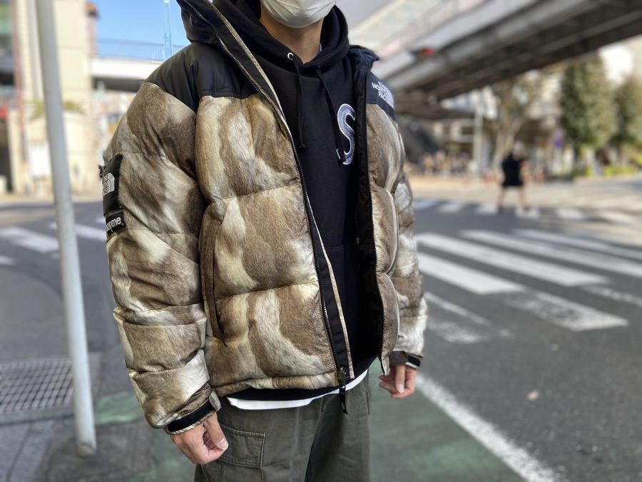 Supreme × The North Face Supreme The North Face 13FW Fur Print Nuptse Jacket Size US XL / EU 56 / 4 - 11 Thumbnail
