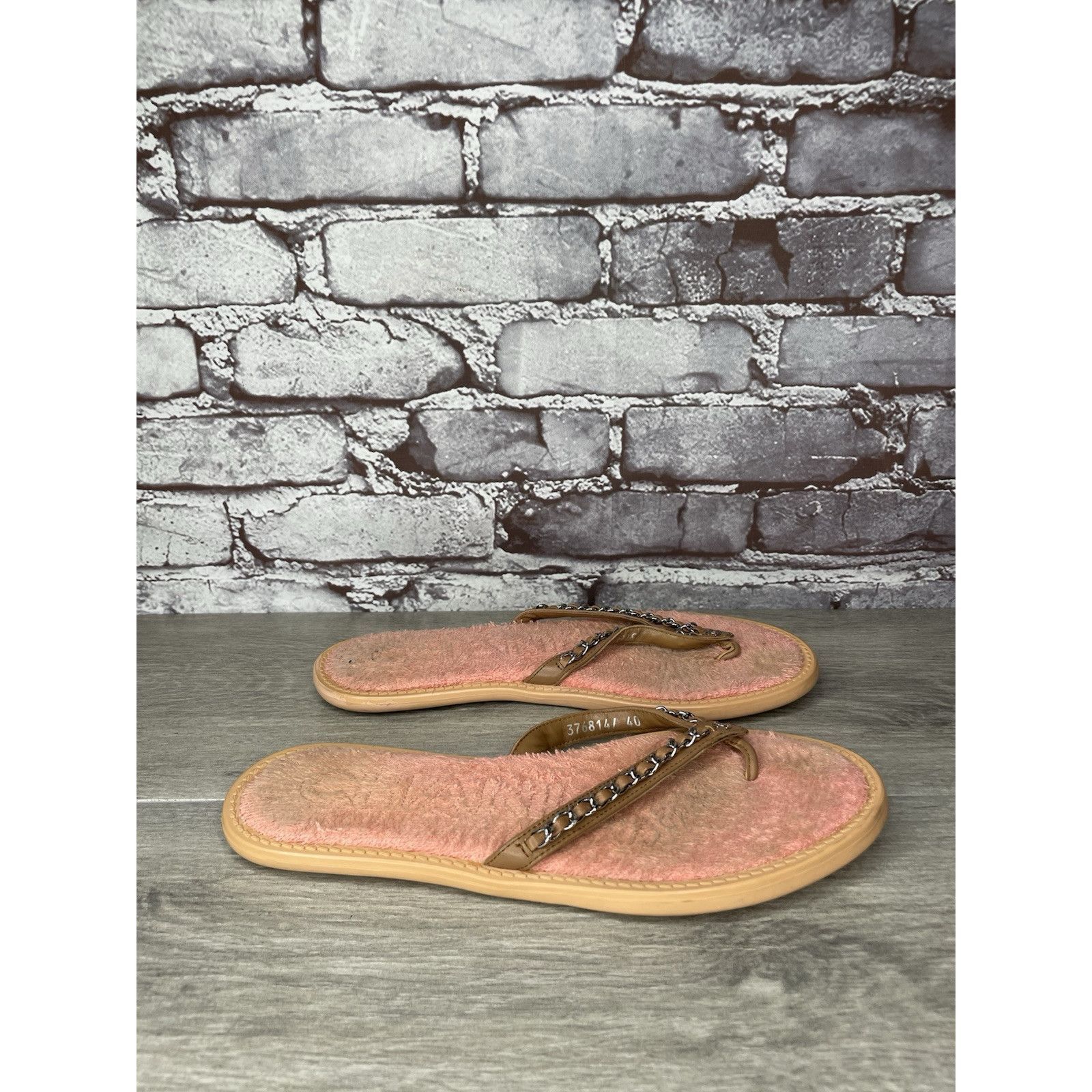 Chanel CHANEL Lambskin CC Chain Pink Leather Designer Thong Sandals Size US 9.5 / IT 39.5 - 12 Thumbnail
