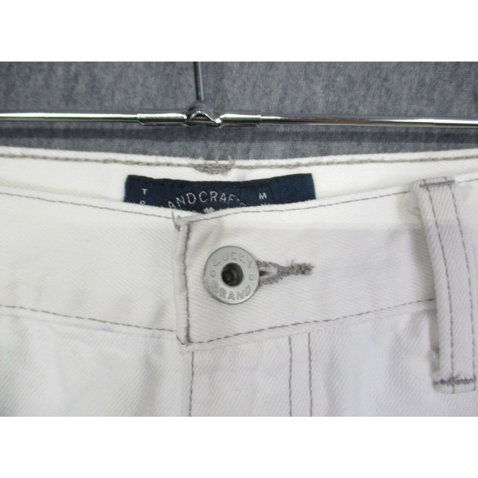 Lucky Brand Lucky Brand Skirt Womens 6 Short White Mini Denim Distressed Fringe Pockets Slit Zip Casual Size 28" / US 6 / IT 42 - 2 Thumbnail