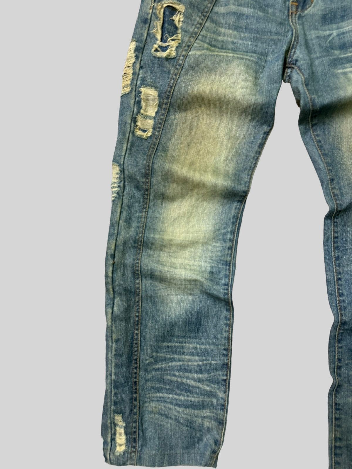If Six Was Nine Balenciaga Style AVH JEANS Studs Distressed Denim Jeans Size US 32 / EU 48 - 8 Thumbnail