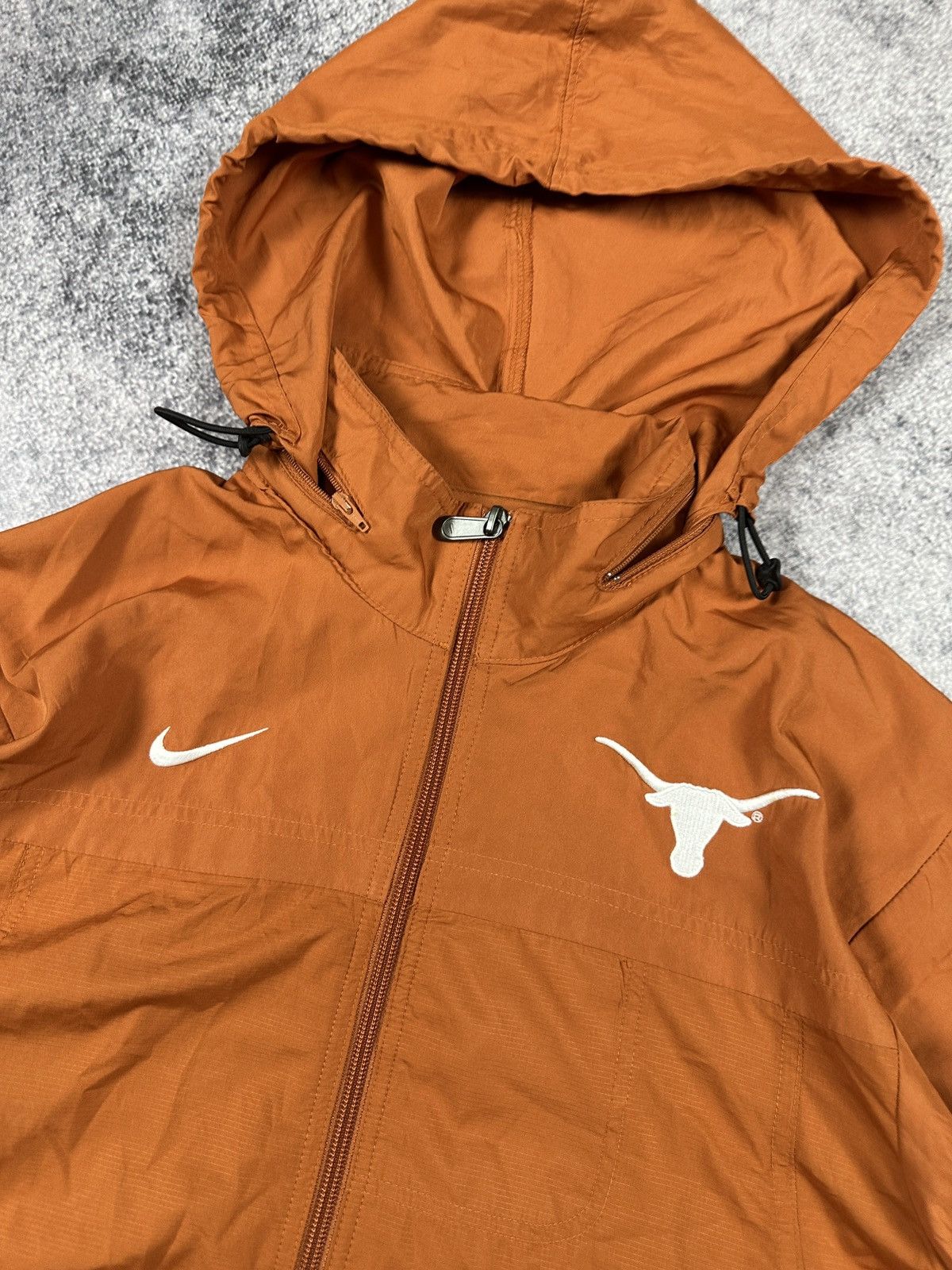 Vintage Vintage Nike Texas Longhorns Logo Jacket Streetwear Rare M Size US M / EU 48-50 / 2 - 2 Thumbnail