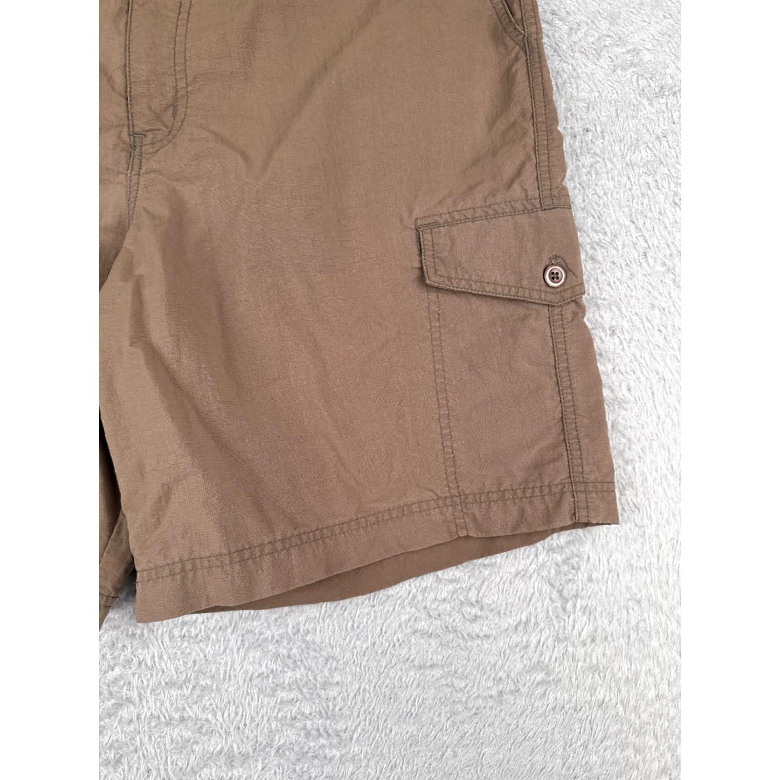 Vintage REI Men Shorts Cargo 36 Brown Nylon Cotton Shell Pockets Zip 9 Inseam Cargo Pocket Travel Casual 36x9 Mens Size US 36 / EU 52 - 2 Thumbnail