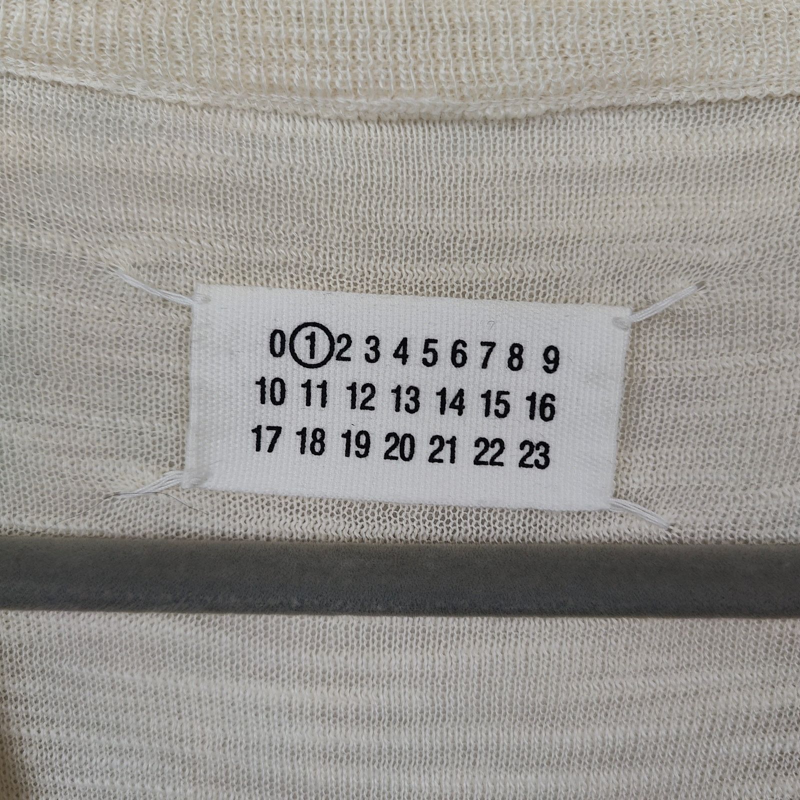 Maison Margiela Maison Martin Margiela Cardigan Sweater Womens XS Cream Size XS / US 0-2 / IT 36-38 - 6 Thumbnail